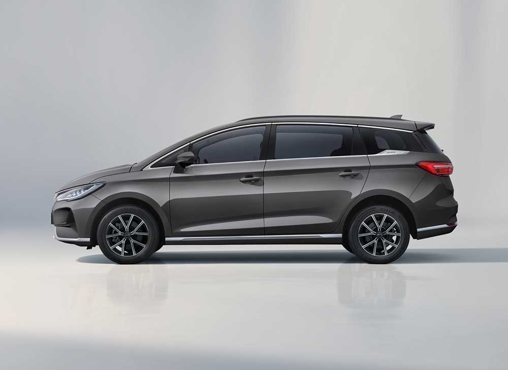 harga BYD M6 di Cilegon